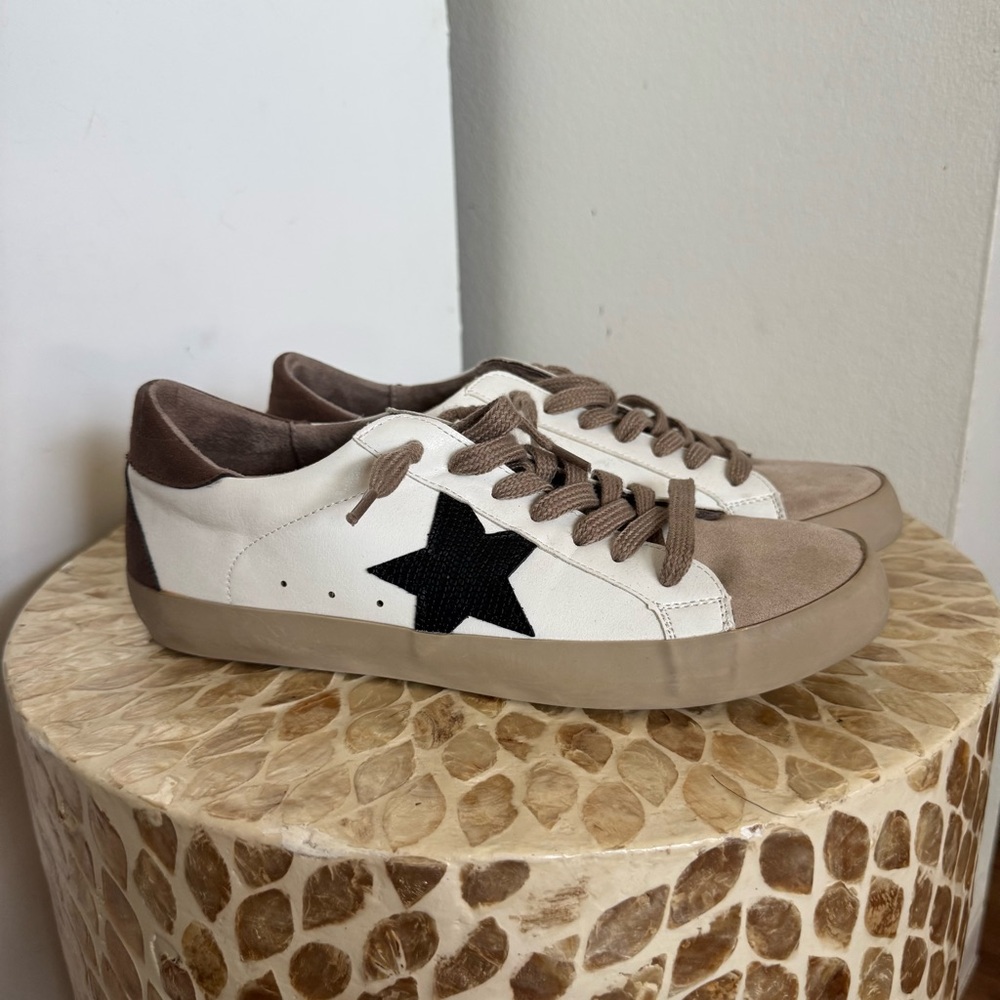 New Shushop Pamela Black Star Sneakers size 9 - Picture 2 of 12